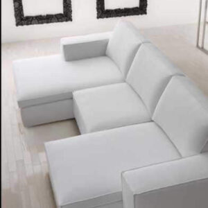 Divano Sliding, Piccolo spazio, grande relax: quando il divano si &#8220;allunga&#8221;