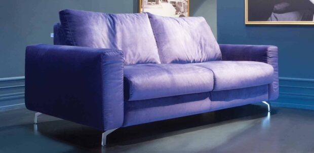 divano-modello-cute-moderno-piede-alto-velluto-violetto-sfoderabile-versione-lineare-fissa-o-letto