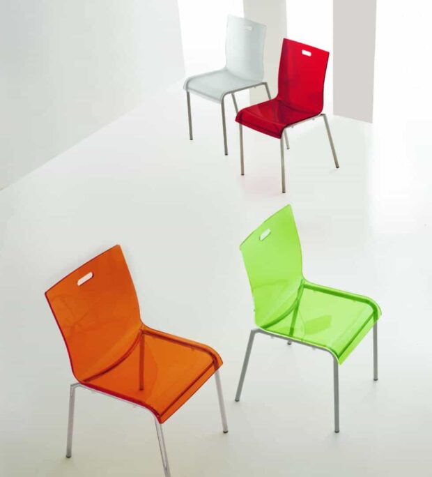 sedia modello rebi verde rossa bianca e arancione