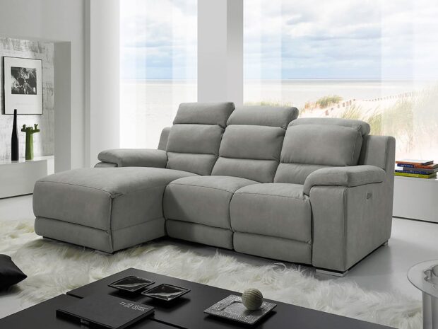 divano-relax-con-schienale-reclinabile-modello-mantova-versione-standard-con-taglio-supporto-lombare-rivestimento-tessuto-grigio-con-penisola-fissa