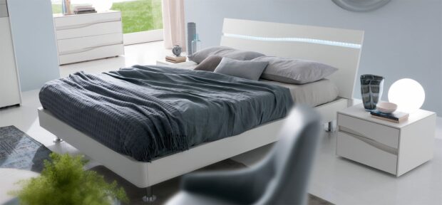 Camera da letto con armadio scorrevole Modello Romantica